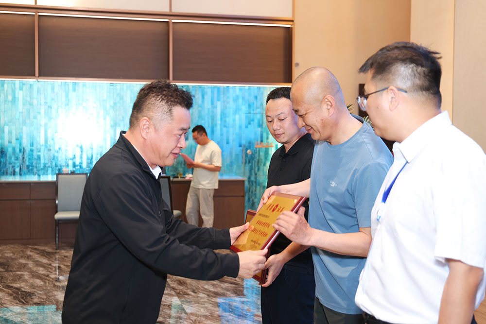 2026年中国冶金建设协会吊装专业委员会年会圆满落幕， 泽友科工&粤润通斩获多项殊荣